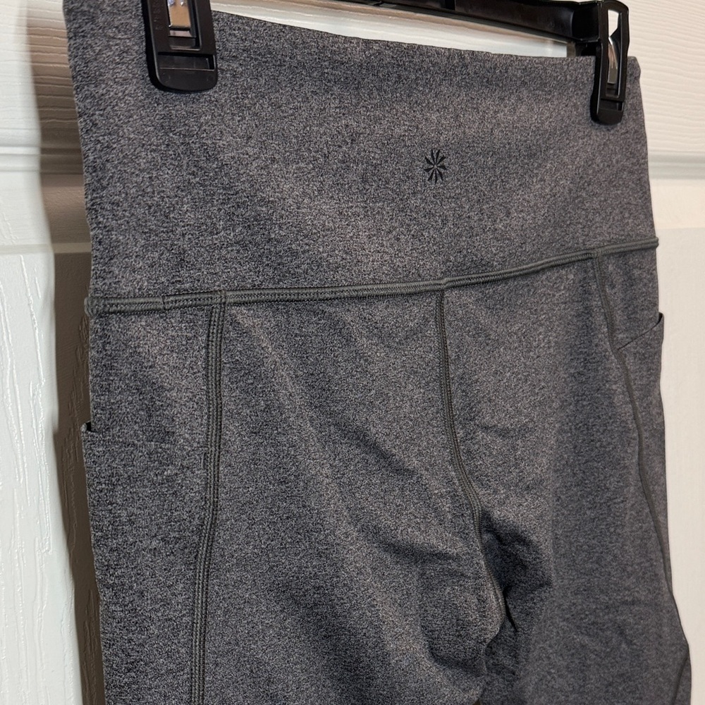 Athleta Salutation Stash Pocket Capri Leggings - Picture 7 of 10